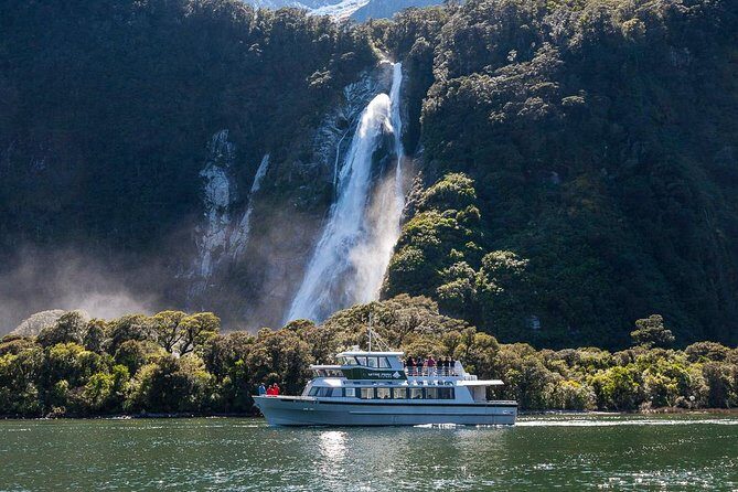 2-Hour Milford Sound Scenic Cruise - Smaller Boat, Better Viewing: Space, Deck Time, and Crowd Control