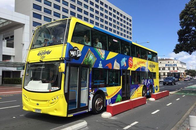 Auckland Explorer: Sightseeing Hop-on Hop-off Tour - Onboard audio and the extras that make the ride more comfortable