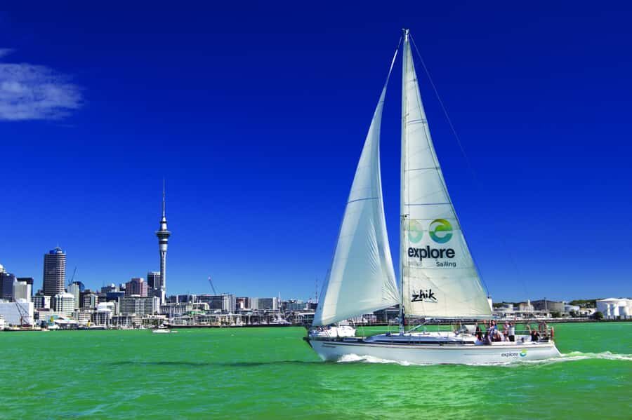 Auckland Harbour 1.5-Hour Sailing Cruise - Meeting at Viaduct Harbour: finding your kiosk and your calm