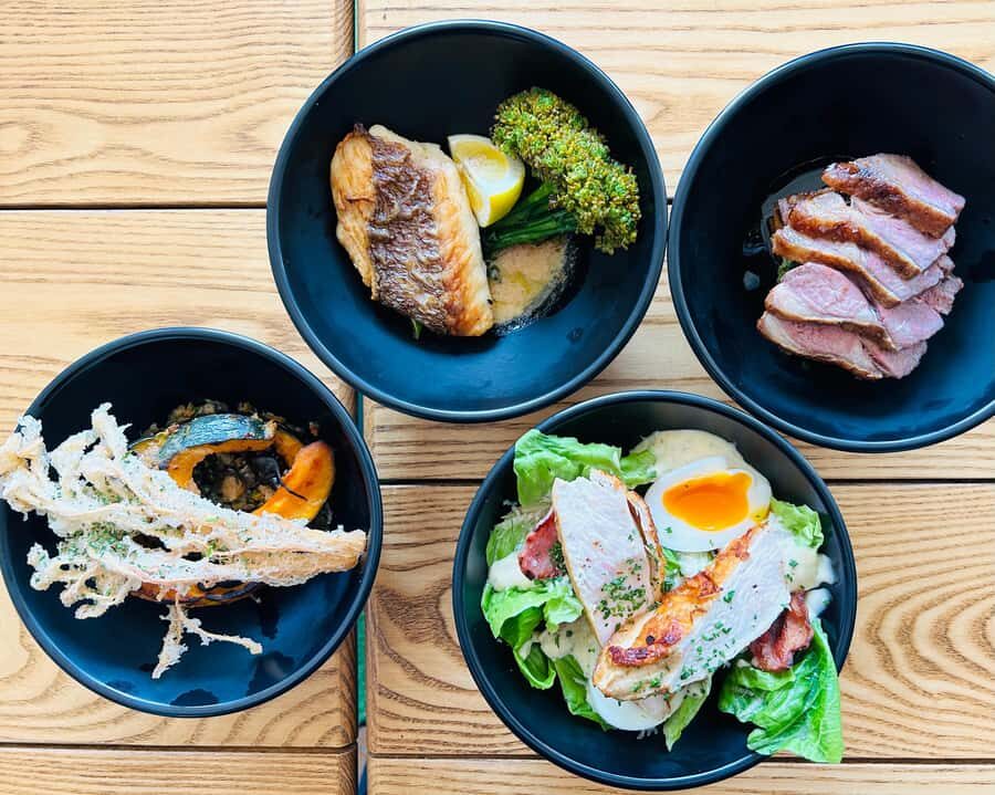 Auckland: Harbour Sailing Cruise with 3-Course Dinner - Weather and deck comfort: how to pack for Auckland wind