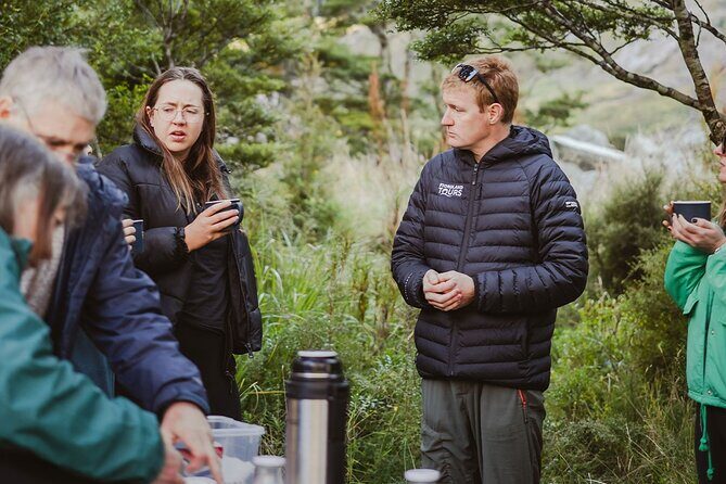 Award Winning Milford Sound Full Day Tour & Cruise from Te Anau - Homer Tunnel and The Chasm: geology that feels close-up