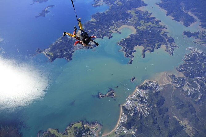 Bay of Islands: 12,000ft Skydive - Quick hits