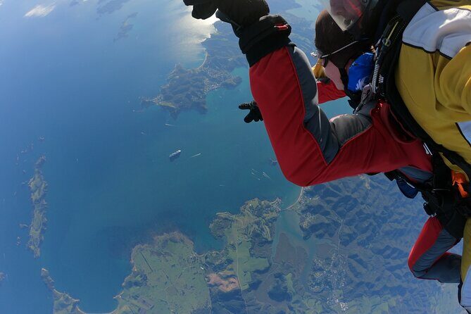 Bay of Islands: 12,000ft Skydive - The tandem jump: what the aircraft day feels like