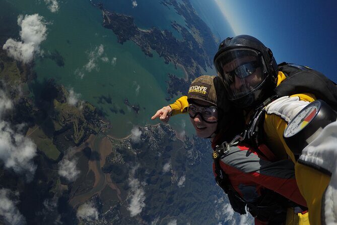 Bay of Islands: 12,000ft Skydive - The views: reading your Bay of Islands aerial route