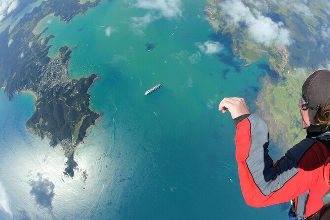 Bay of Islands: 12,000ft Skydive - Comfort and clothing: small prep that makes the jump easier