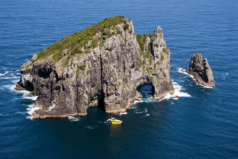Bay of Islands: Discover the Bay Cruise with Island Lunch - Key highlights you should know