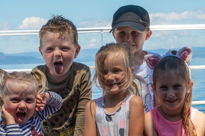 Daily Scenic Maori Rock Carving Cruise Taupo - Kid-friendly cruise activities: why this 90 minutes stays easier with children