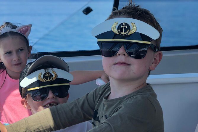 Daily Scenic Maori Rock Carving Cruise Taupo - Ducks, deck comfort, and how to plan where you stand (or don’t)