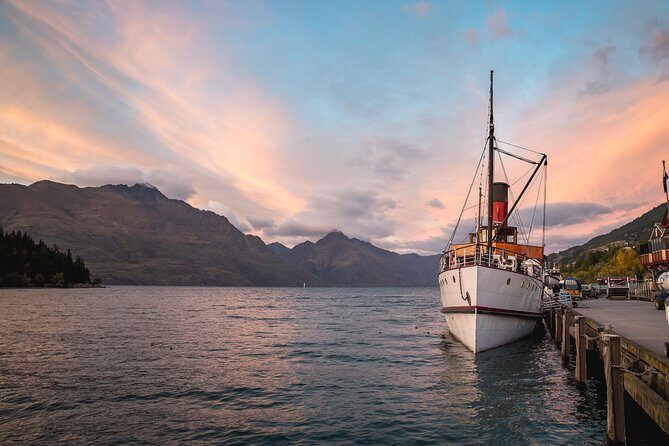 Dinner at Walter Peak High Country Farm and Cruise from Queenstown - Two Ships, One Scenic Evening on Lake Wakatipu