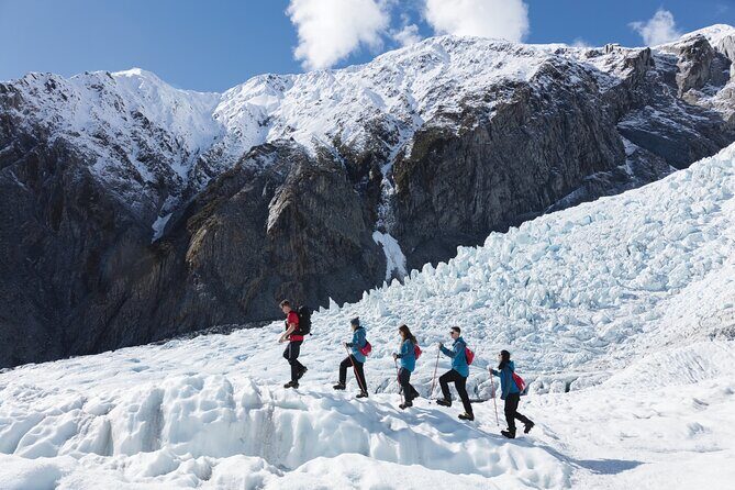 Franz Josef Glacier Heli-Hike - The helicopter flight over the Southern Alps: why it’s more than transport