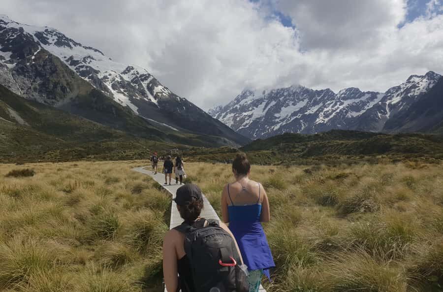 From Christchurch: Mount Cook & Lake Tekapo Day Tour & Lunch - Lunch plus snacks: simple, local, and timed for a hiking day