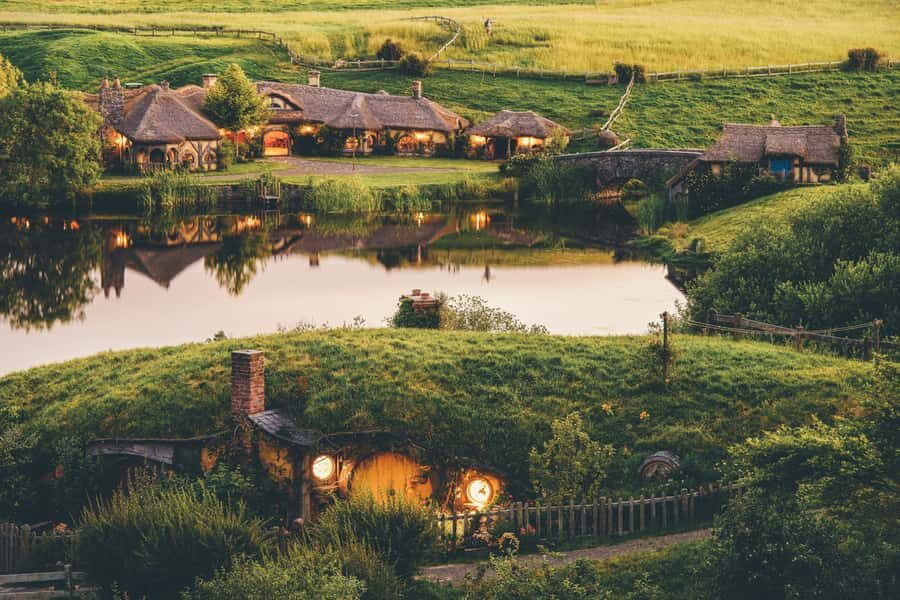 From Matamata: Guided Hobbiton Experience with Bus Transfers - Timing, weather, and what to wear (so you enjoy the walk)