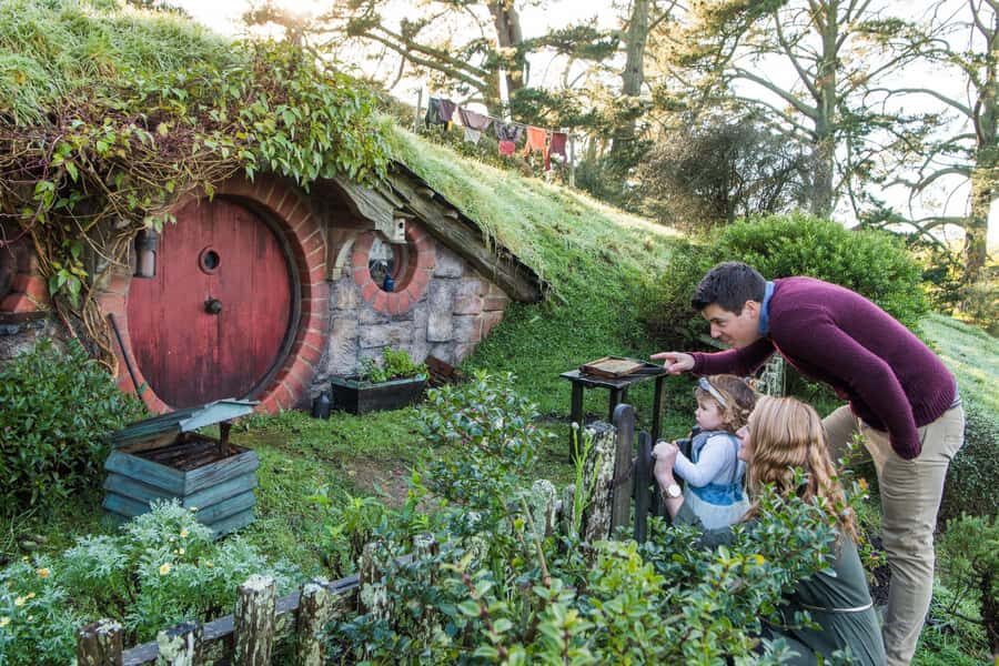 Hobbiton Movie Set: Guided Tour Ticket - Getting to Hobbiton Movie Set (and why the bus ride starts the day)