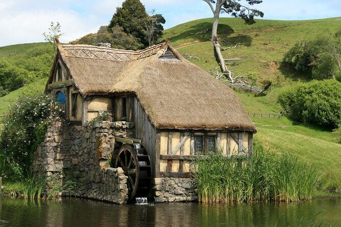 Hobbiton Movie Set Shore Excursion from Tauranga (6 Hours) - Small practical tips that make a big difference