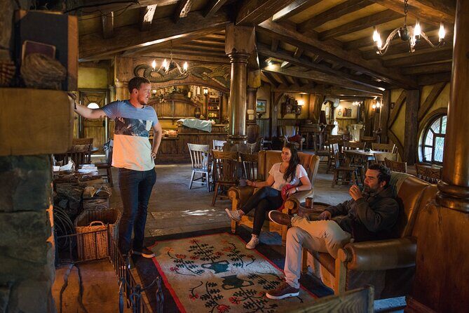 Hobbiton Movie Set Small Group Tour from Auckland - The Waikato farming country to Matamata: photo stops that don’t waste time