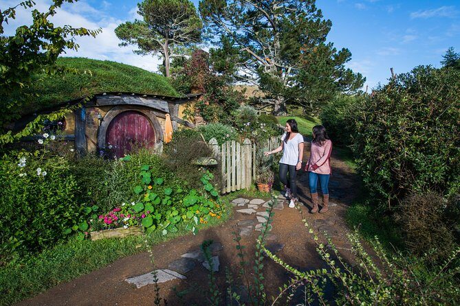 Hobbiton Movie set & Waitomo Caves Small Group Tour From Auckland - Price and Value Check for $279.26 Per Person