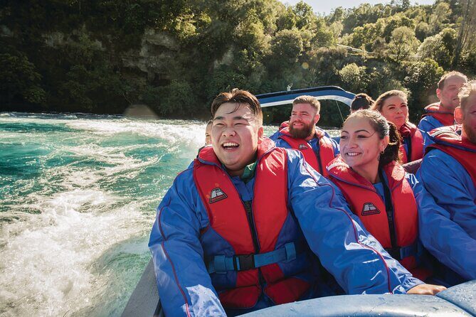 Hukafalls Jet Boat Ride in Taupo - Huka Falls Track: Getting Eye-Level With the Falls