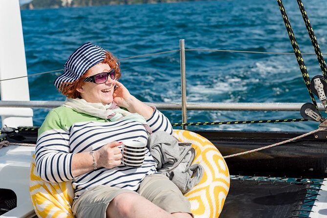 Island Hopper Day Cruise - sailing to wildlife sanctuary island - 6 hr cruise - Food and comfort: lunch that keeps the day easy