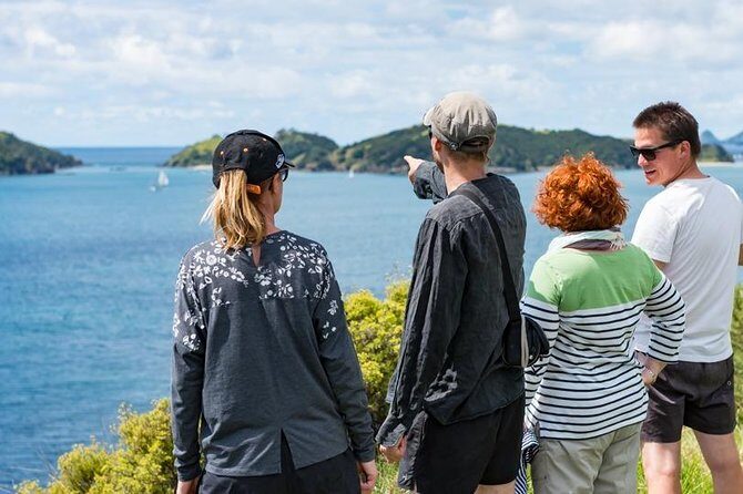 Island Hopper Day Cruise - sailing to wildlife sanctuary island - 6 hr cruise - Crew and onboard vibe: the difference between a trip and an experience