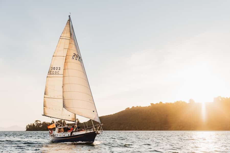 Lake Taupo: Classical Sailing to the Māori Rock Carvings - The Crew, the Stories, and the Kiwi-Style Welcome