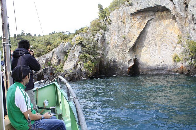 Lake Taupō Māori Rock Carvings Scenic Cruise aboard Ernest Kemp - Mine Bay Māori Carvings Are Boat-Only for a Reason