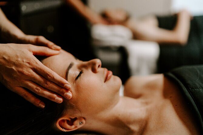 Massages in Queenstown - Choosing the right treatment: deep tissue, hot stone, reflexology