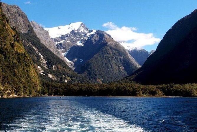 Milford Sound Day Tour from Queenstown - Getting the Most From a 12+ Hour Day: What to Bring and How to Move
