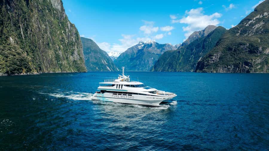 Milford Sound: Nature Cruise on a Modern Catamaran - HD live camera feeds: how you keep the story going in bad weather
