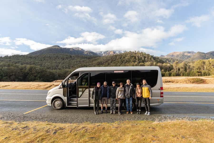 Milford Sound: Premium Small Group Tour from Queenstown - Pickup timing in Queenstown: how to not miss the start