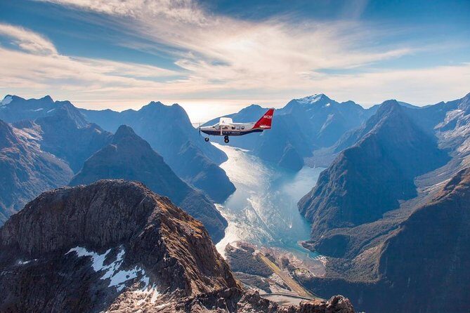 Milford Sound Small Group Tour from Queenstown with Scenic Flight - What to pack for a long, weather-mood day