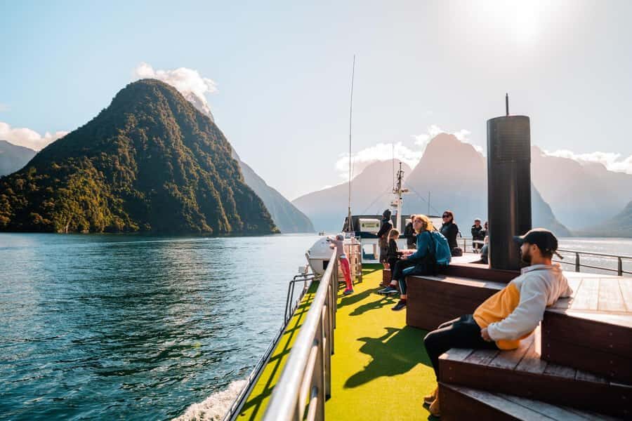 Milford Sound: Wildlife & Nature Cruises - How a Milford Sound cruise delivers more than just pretty views