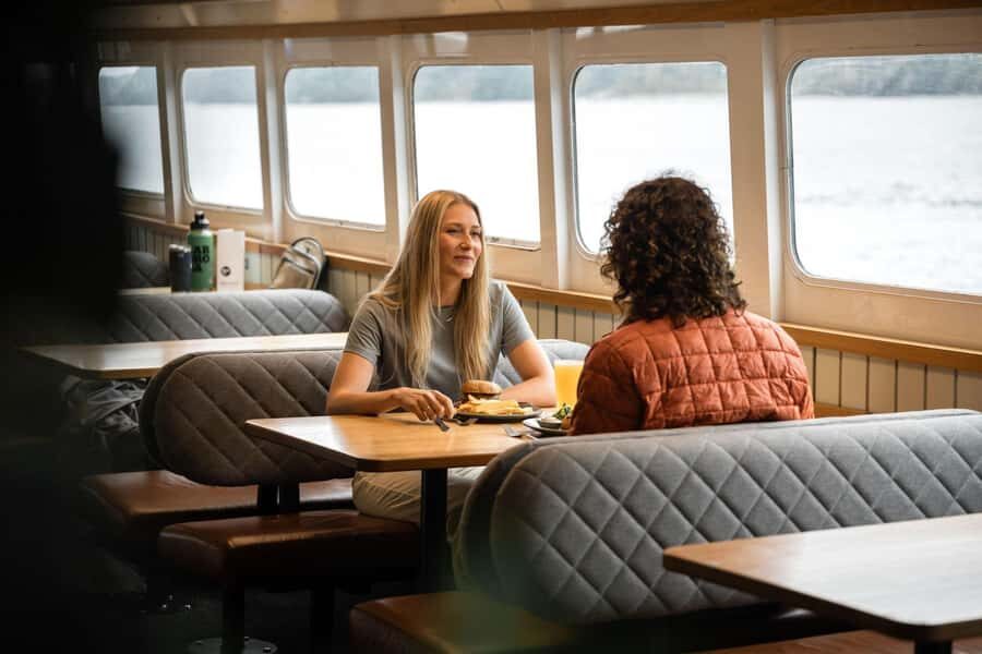 Milford Sound: Wildlife & Nature Cruises - Wildlife chances: seals, dolphins, and Fiordland crested penguins