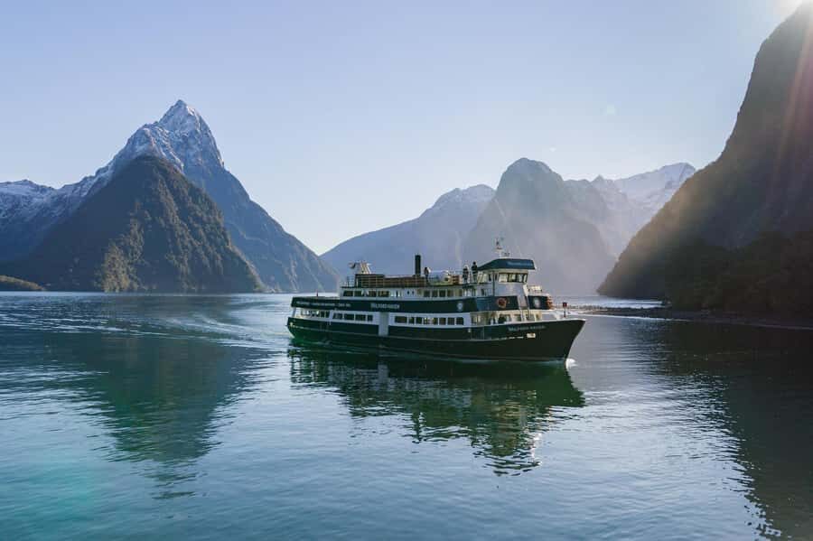 Milford Sound: Wildlife & Nature Cruises - What your 2-hour Milford Sound time feels like on the water