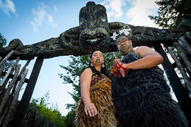 Mitai Maori Village Cultural Experience in Rotorua - The canoe moment on the Wai-o-whiro stream