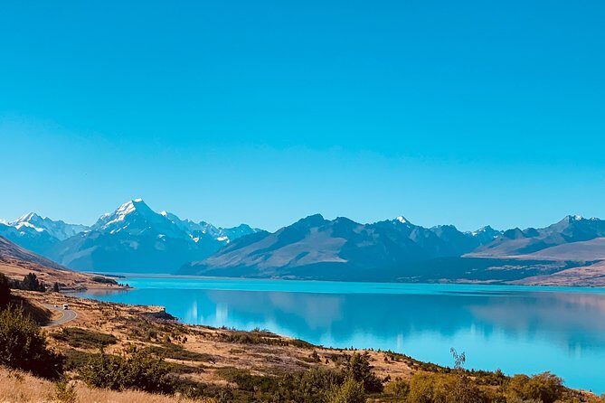 Mount Cook, Lake Tekapo and Tasman Glacier Tour from Christchurch - What’s included on board (and what you need to bring up)