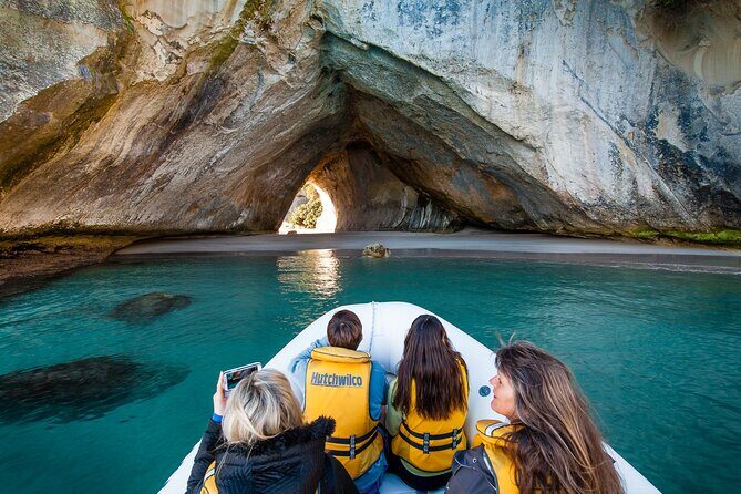 One Hour Cathedral Cove Boat Tour in Hahei - The timing: five stops that add up to real value