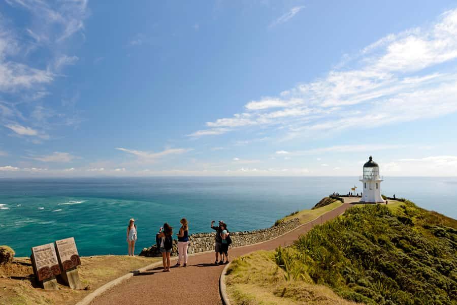 Paihia: Cape Reinga and Ninety Mile Beach Trip with Lunch - Cape Reinga Lighthouse: the views, the walk, and the picture spot