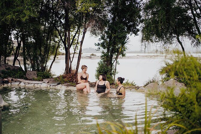 Polynesian Spa Rotorua: Deluxe Lake Spa Hot Spring Bathing - Lake views and why the scenery matters here