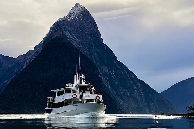 Premium Milford Sound Tour, Cruise & Lunch from Te Anau - Te Anau start: how this day avoids the worst chaos