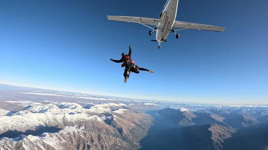 Queenstown: Tandem Skydive Experience - The Actual Skydive: Up to 200 kph Freefall, Then 5 Minutes Under Canopy