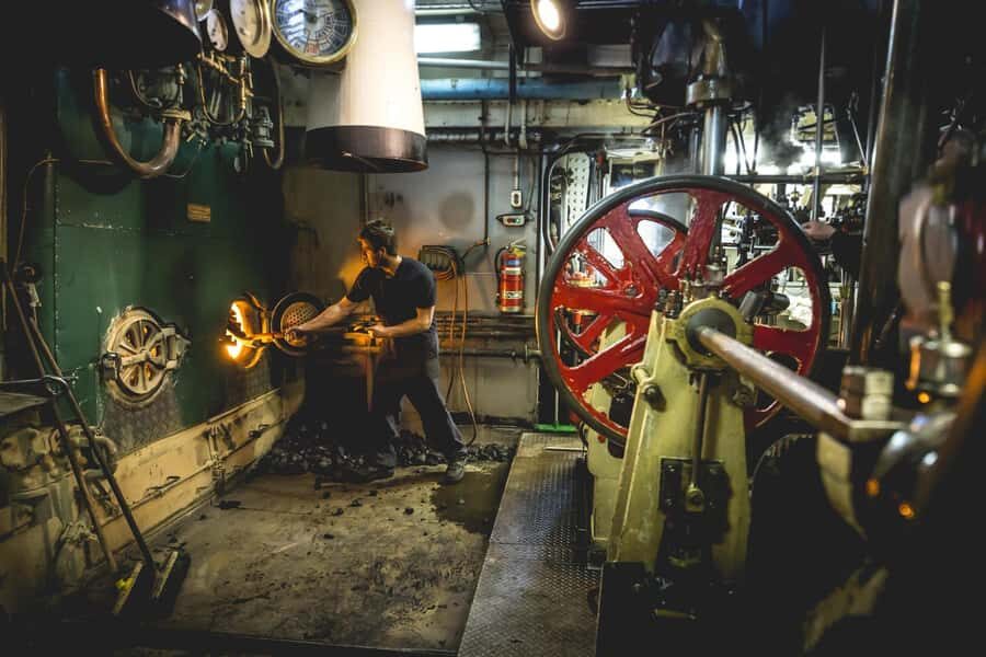 Queenstown: TSS Earnslaw Cruise of Lake Whakatipu - Lake Whakatipu Views and the Seat Choice That Makes or Breaks Sound