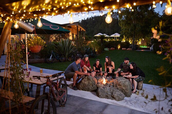 Rotorua Forest Hot Tub Soak at Secret Spot - Cafe and bar refuel: drinks that arrive at your tub