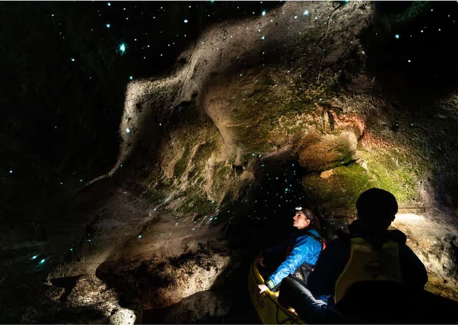 Rotorua: Glow Worm Kayak Tour - Gear-Up Time: Warm Clothing, Rain Protection, and Water-Friendly Footwear
