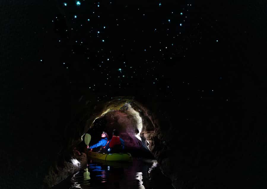 Rotorua: Glow Worm Kayak Tour - Getting There from Rotorua: The iSite Pickup and the Short Ride