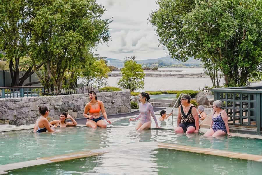 Rotorua: Polynesian Spa Pavilion Hot Pool Bathing (12+ yrs) - Getting to the Pavilion Pools (and what arrival feels like)