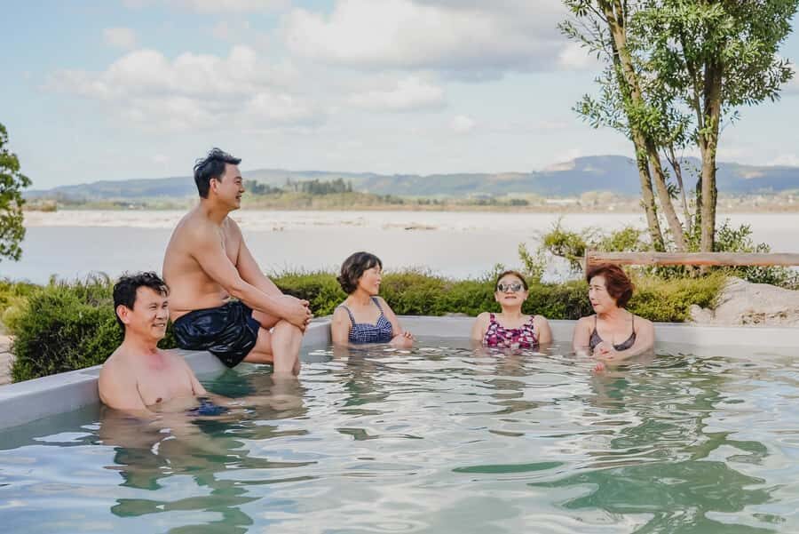 Rotorua: Polynesian Spa Pavilion Hot Pool Bathing (12+ yrs) - Reflexology walk: the small thing that’s actually useful