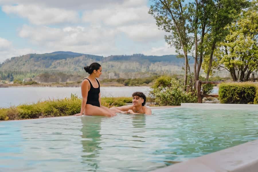 Rotorua: Polynesian Spa Pavilion Hot Pool Bathing (12+ yrs) - Timing tips: when to go so pools feel available