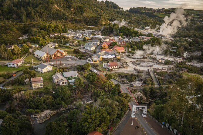 Tauranga Shore Excursion: Rotorua Highlights - Whakarewarewa: the Māori living village + Pohutu Geyser day highlight