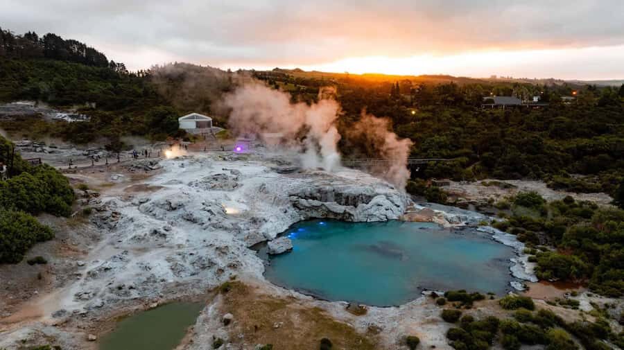 Te Puia: Te Pō Indigenous Evening Experience - Haka + Dinner - Who this suits best, and what to watch for
