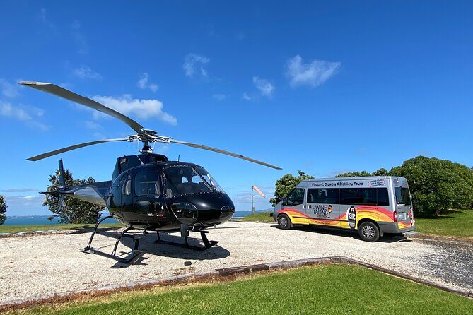 WAIHEKE ZEITGEIST Small Groups Ultra Boutique Off Grid Wine Tours - Lunch and food pairing options that protect the palate